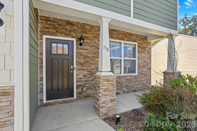 138 Marathon Lane, Candler, NC 28715