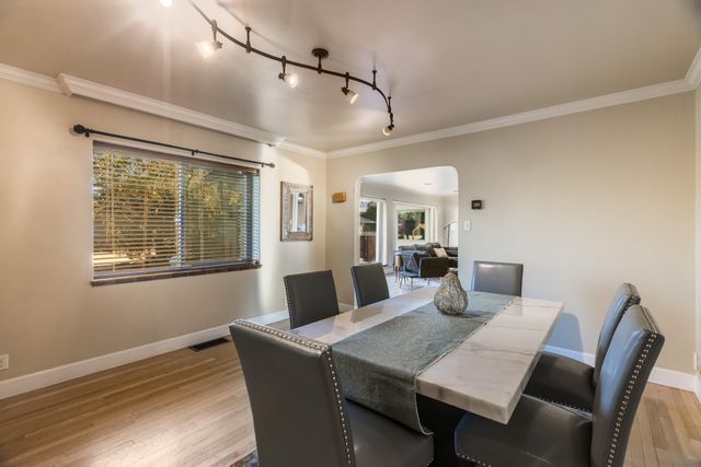 924 Valverde Drive SE, Albuquerque, NM 87108