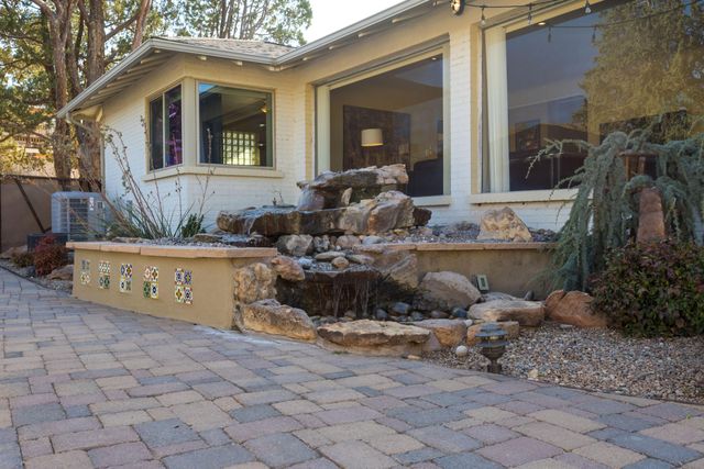 924 Valverde Drive SE, Albuquerque, NM 87108