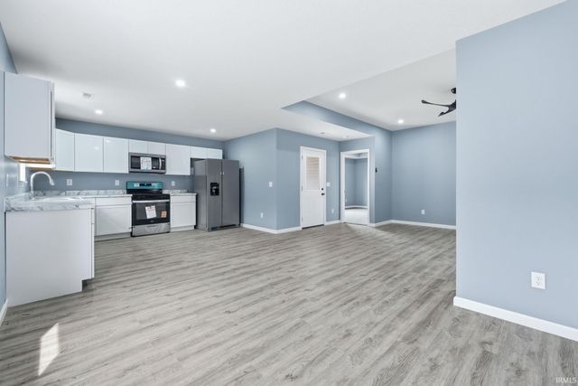 3825 Clermont Avenue, Fort Wayne, IN 46806