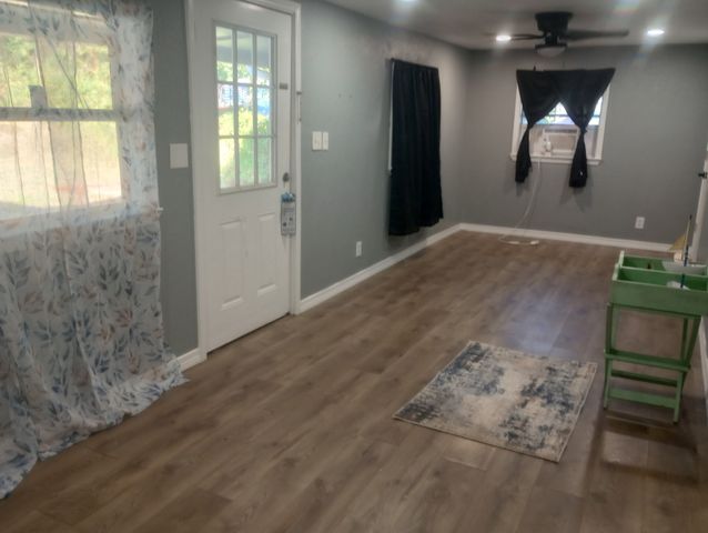 212 Paris Drive, Pottsboro, TX 75076