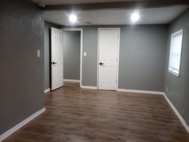 212 Paris Drive, Pottsboro, TX 75076