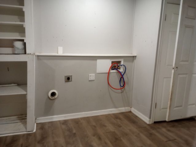 212 Paris Drive, Pottsboro, TX 75076