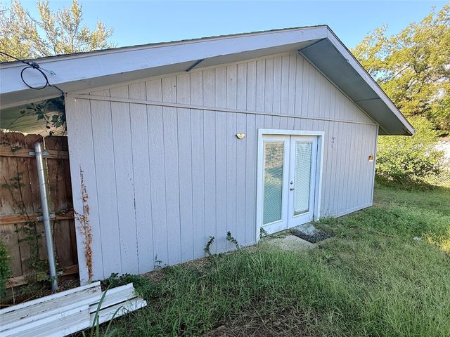 212 Paris Drive, Pottsboro, TX 75076