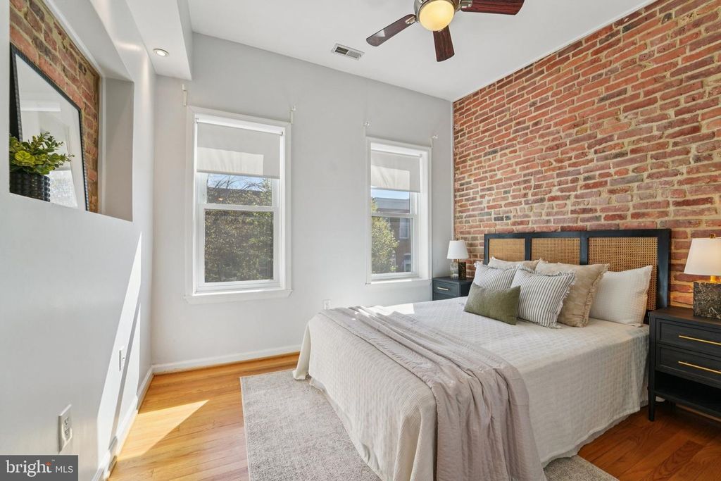 Image 14 of property listing at 616 S BELNORD AVE, Baltimore, MD 21224