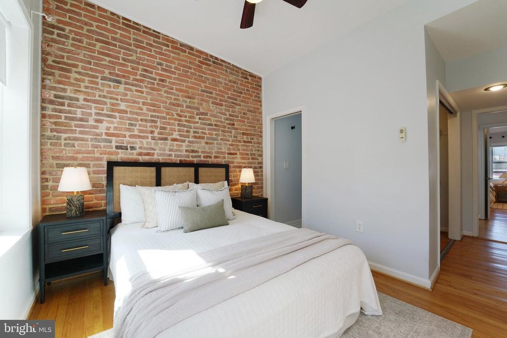 Image 16 of property listing at 616 S BELNORD AVE, Baltimore, MD 21224