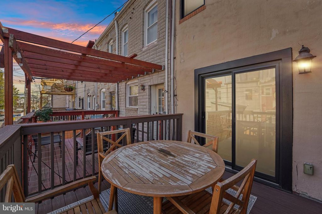 Image 25 of property listing at 616 S BELNORD AVE, Baltimore, MD 21224