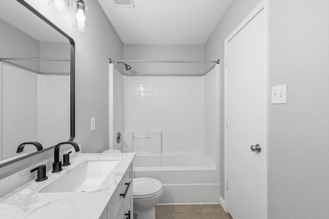 2317 Avalon Creek Way, Mckinney, TX 75071