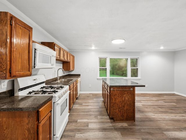 1202 E Walnut Street, Westerville, OH 43081