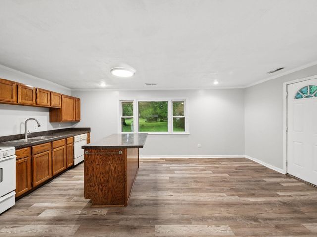 1202 E Walnut Street, Westerville, OH 43081
