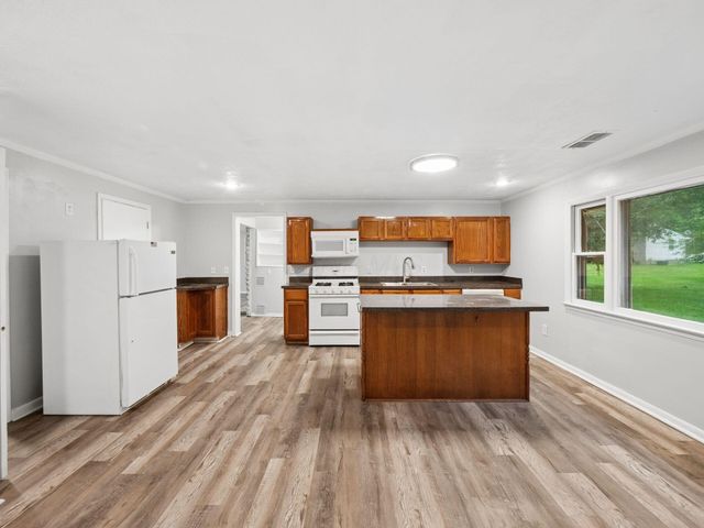 1202 E Walnut Street, Westerville, OH 43081