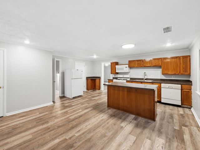 1202 E Walnut Street, Westerville, OH 43081