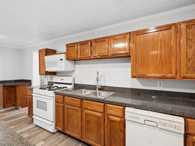 1202 E Walnut Street, Westerville, OH 43081