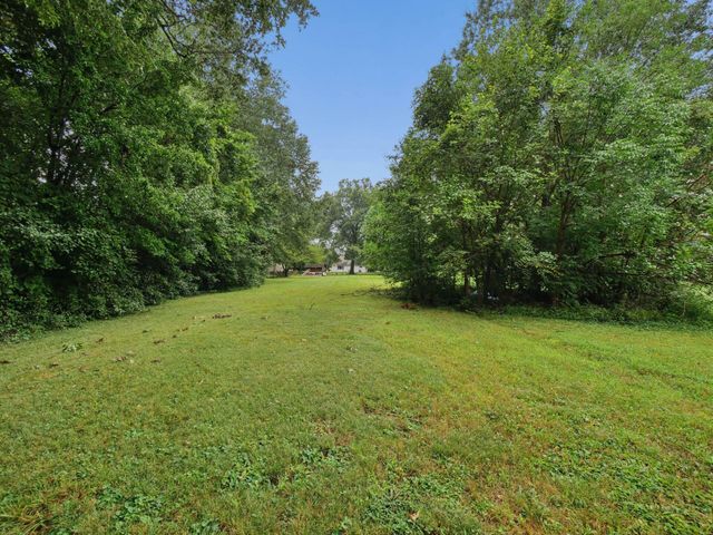 1202 E Walnut Street, Westerville, OH 43081