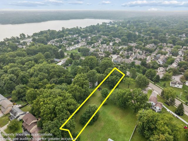 1202 E Walnut Street, Westerville, OH 43081