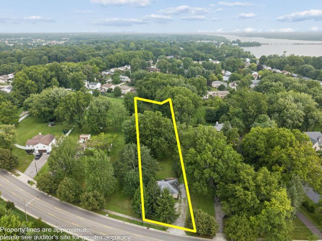 1202 E Walnut Street, Westerville, OH 43081