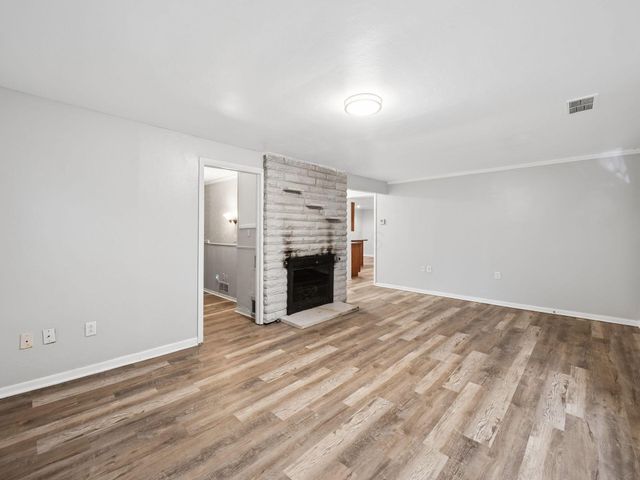 1202 E Walnut Street, Westerville, OH 43081