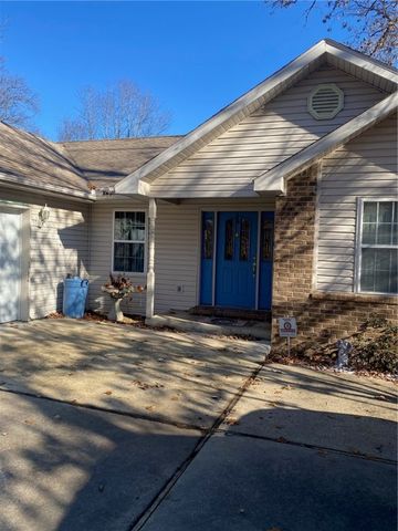 5 Uppingham Lane, Bella Vista, AR 72714