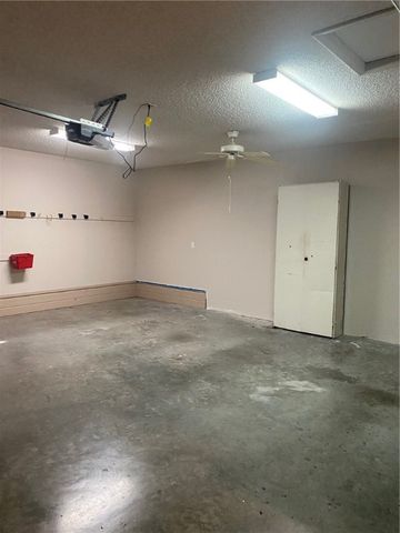 5 Uppingham Lane, Bella Vista, AR 72714