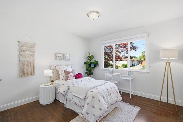 1150 Junipero Avenue, Redwood City, CA 94061