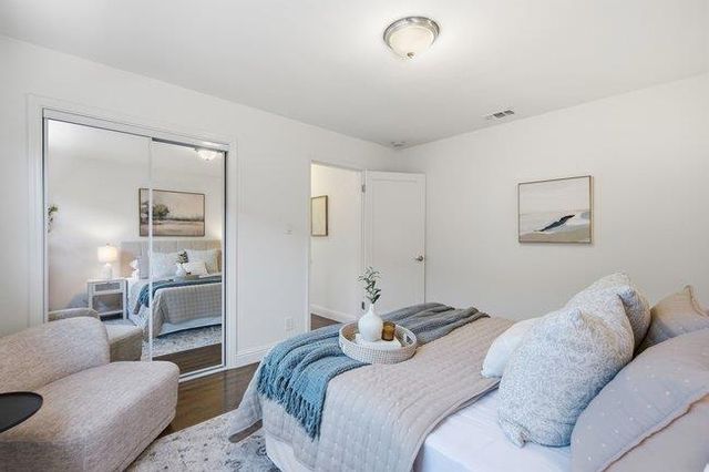 1150 Junipero Avenue, Redwood City, CA 94061