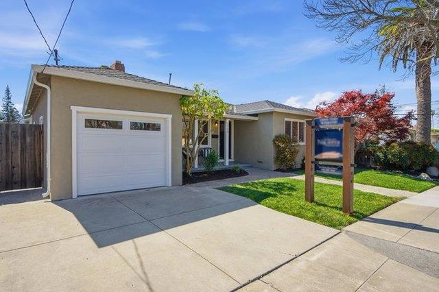 1150 Junipero Avenue, Redwood City, CA 94061