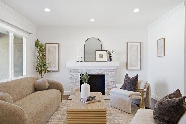 1150 Junipero Avenue, Redwood City, CA 94061