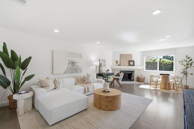 1150 Junipero Avenue, Redwood City, CA 94061