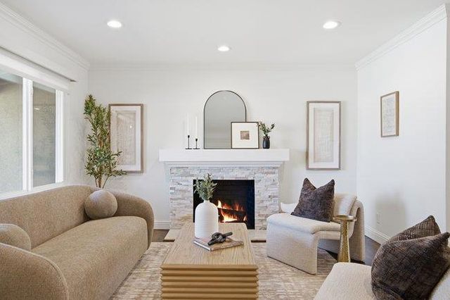 1150 Junipero Avenue, Redwood City, CA 94061