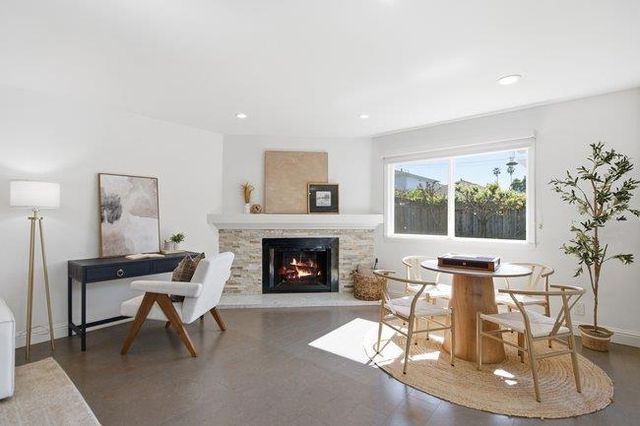 1150 Junipero Avenue, Redwood City, CA 94061