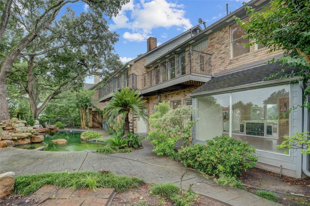 3826 Colony Woods Drive, Sugar Land, TX 77479