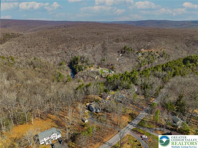 321 Clubhouse Drive, Middle Smithfield Twp, PA 18302