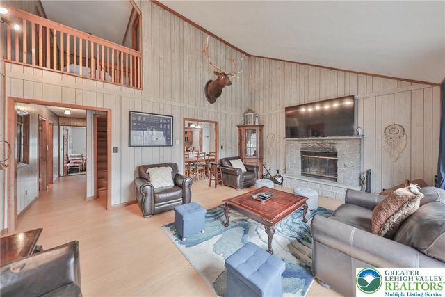 321 Clubhouse Drive, Middle Smithfield Twp, PA 18302