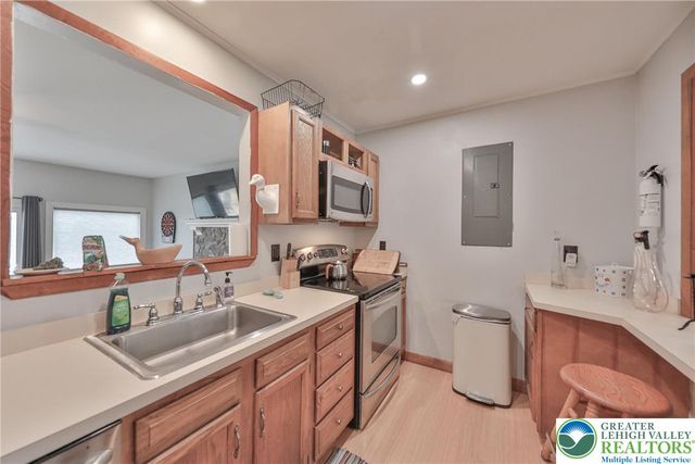 321 Clubhouse Drive, Middle Smithfield Twp, PA 18302