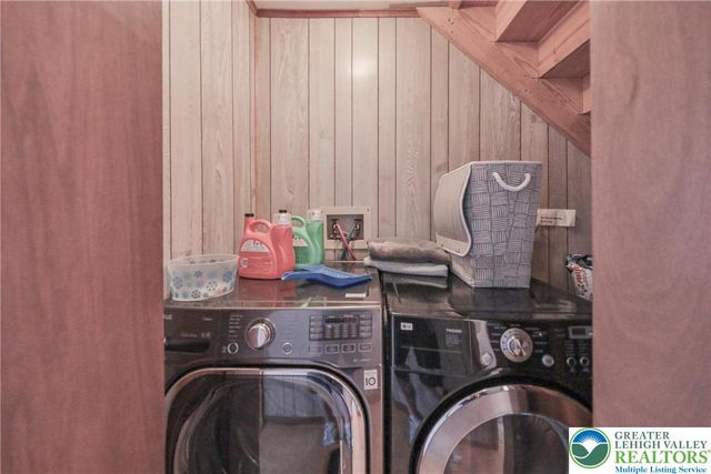 321 Clubhouse Drive, Middle Smithfield Twp, PA 18302