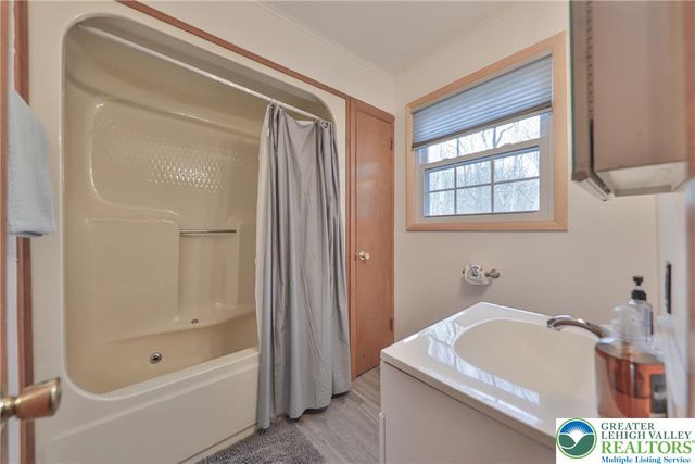 321 Clubhouse Drive, Middle Smithfield Twp, PA 18302