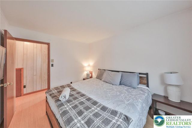 321 Clubhouse Drive, Middle Smithfield Twp, PA 18302