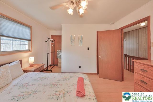 321 Clubhouse Drive, Middle Smithfield Twp, PA 18302