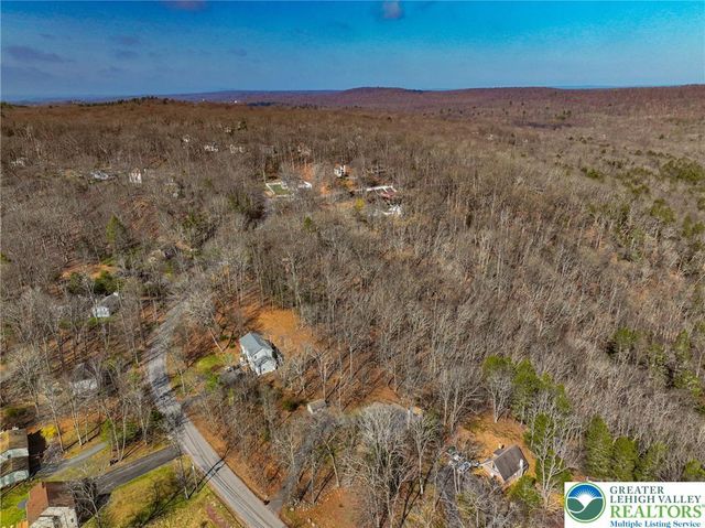 321 Clubhouse Drive, Middle Smithfield Twp, PA 18302