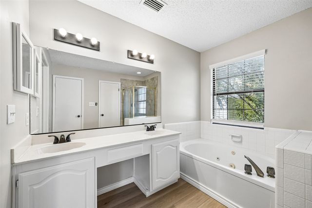 825 Weaver Street, Cedar Hill, TX 75104