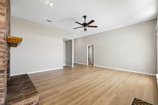 825 Weaver Street, Cedar Hill, TX 75104