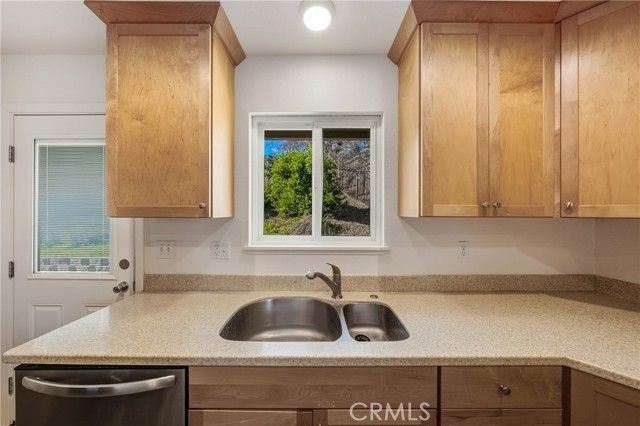 5585 Sunrise Drive, Kelseyville, CA 95451