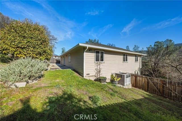 5585 Sunrise Drive, Kelseyville, CA 95451