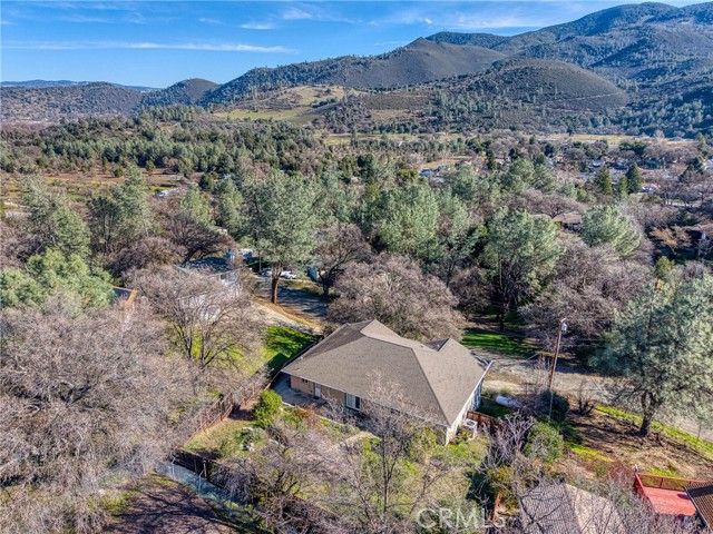 5585 Sunrise Drive, Kelseyville, CA 95451