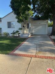 17600 Bromley Street, Encino (los Angeles), CA 91316