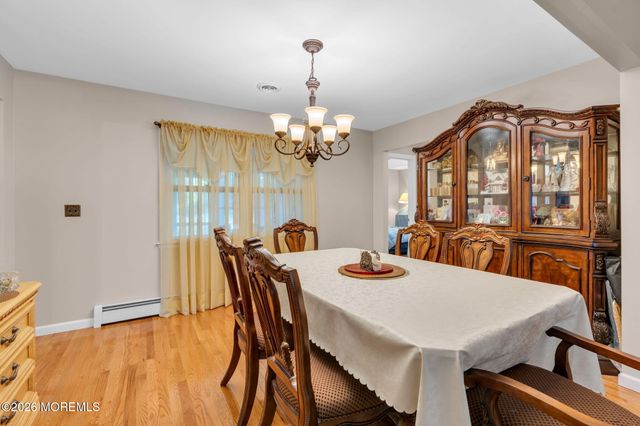 297 Westbrook Drive, Toms River, NJ 08757