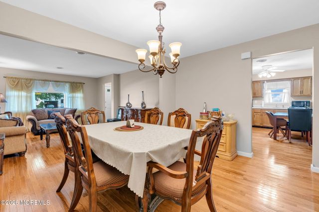 297 Westbrook Drive, Toms River, NJ 08757