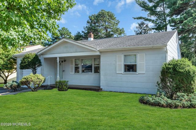 297 Westbrook Drive, Toms River, NJ 08757