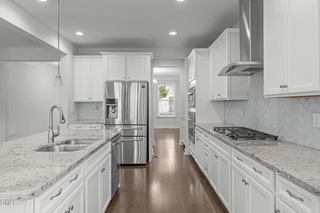 736 Meadowside Court, Apex, NC 27523