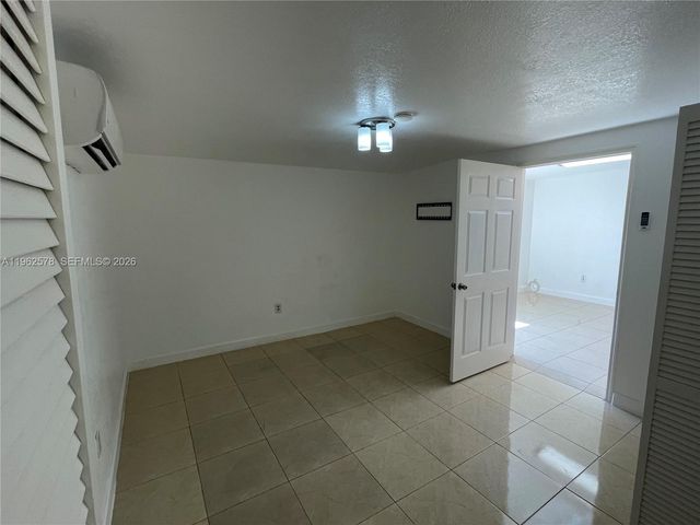 4851 NW 192nd St 1, Miami Gardens, FL 33055